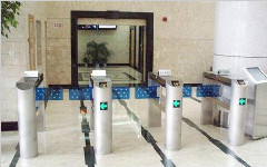 企業(yè)大門出入門禁管理系統(tǒng)解決方案